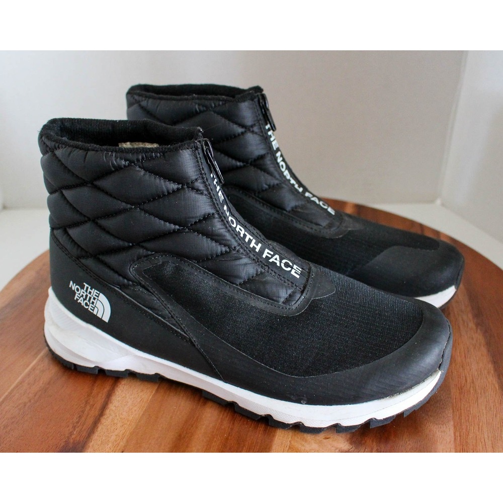 The North Face Boots Womens 10 Black Quilted Thermoball Traction Zip Winter - Picture 3 of 9